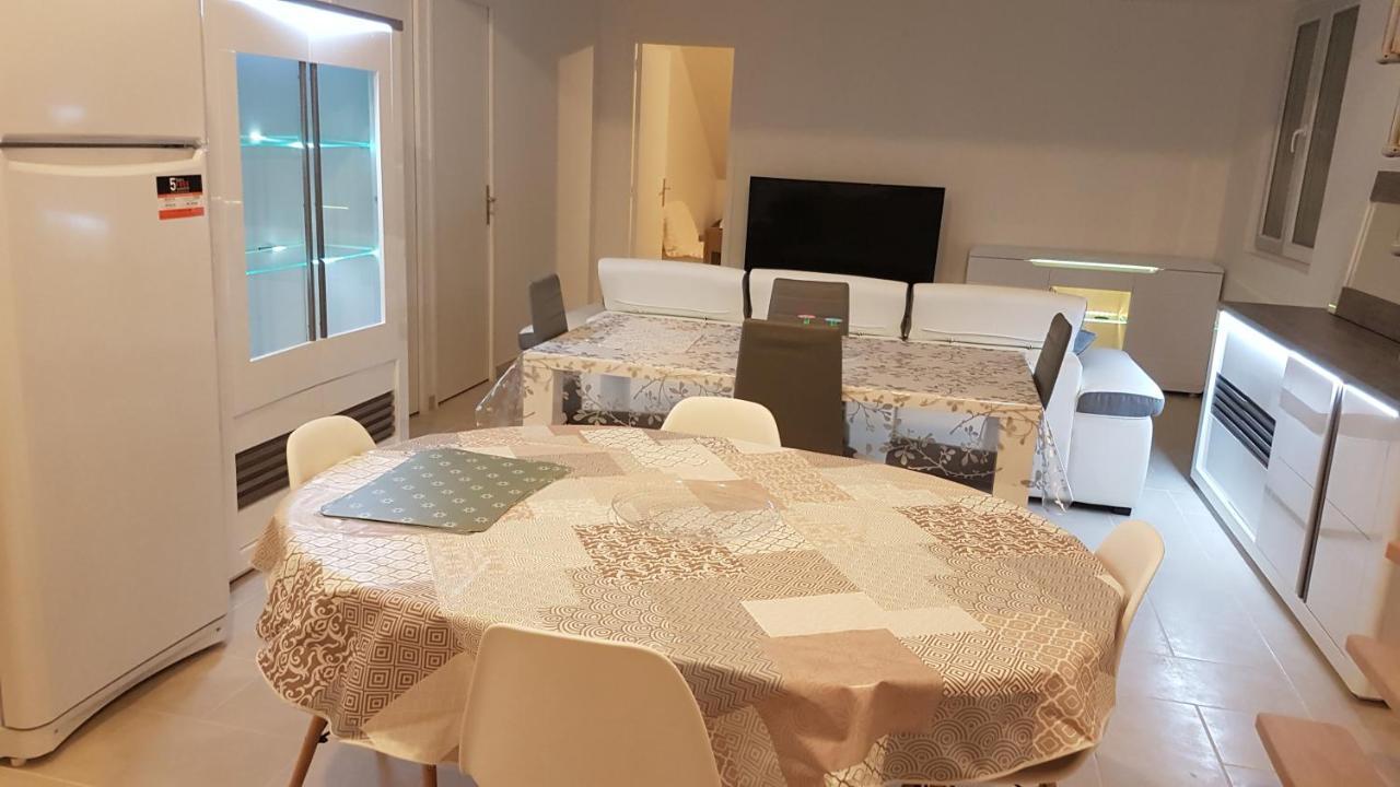 Coloc Supergîte Spacieux Proche Toutes Commodités Sauvage Exterior foto